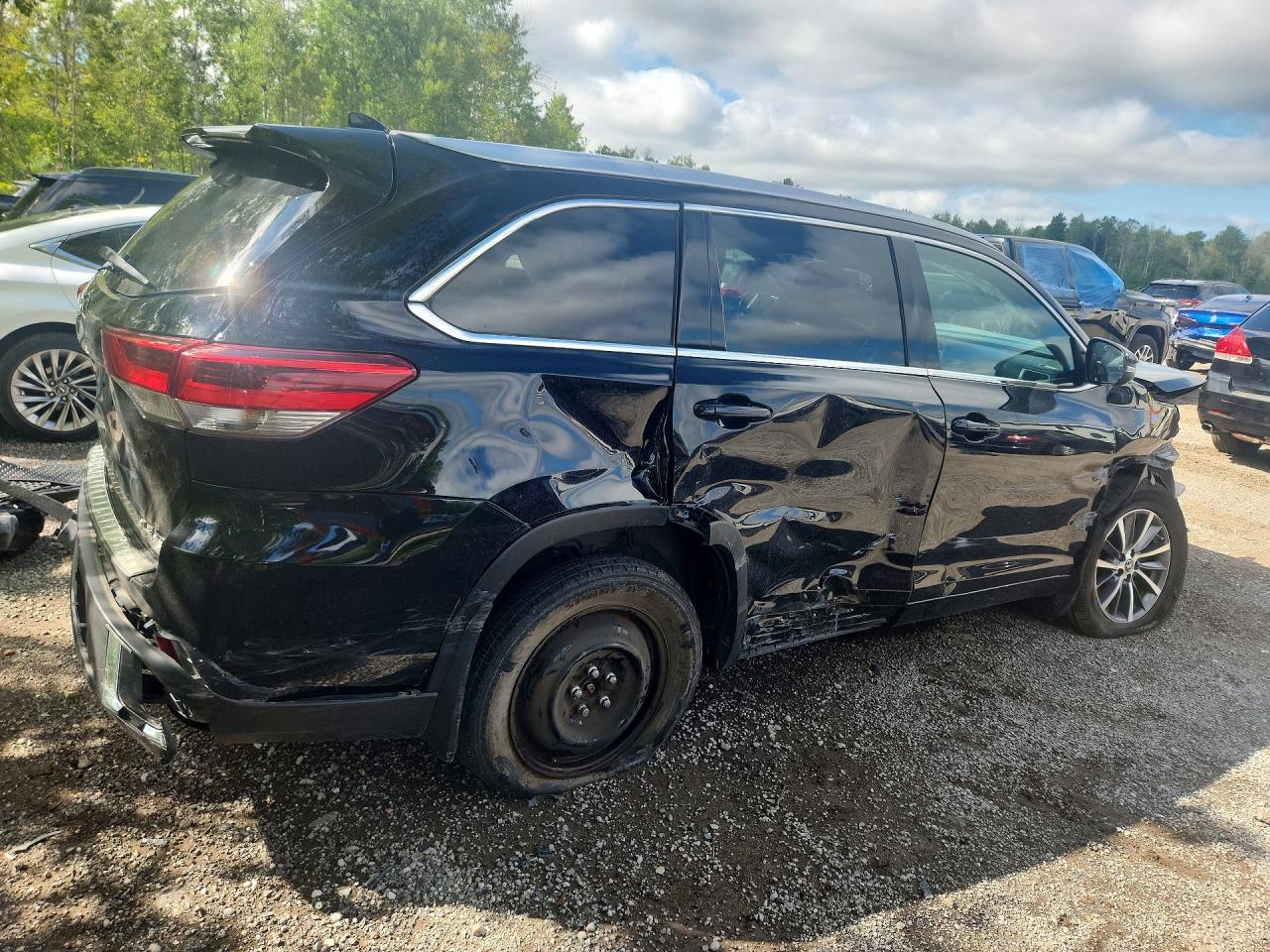 2018 TOYOTA HIGHLANDER XLE — снимка 3