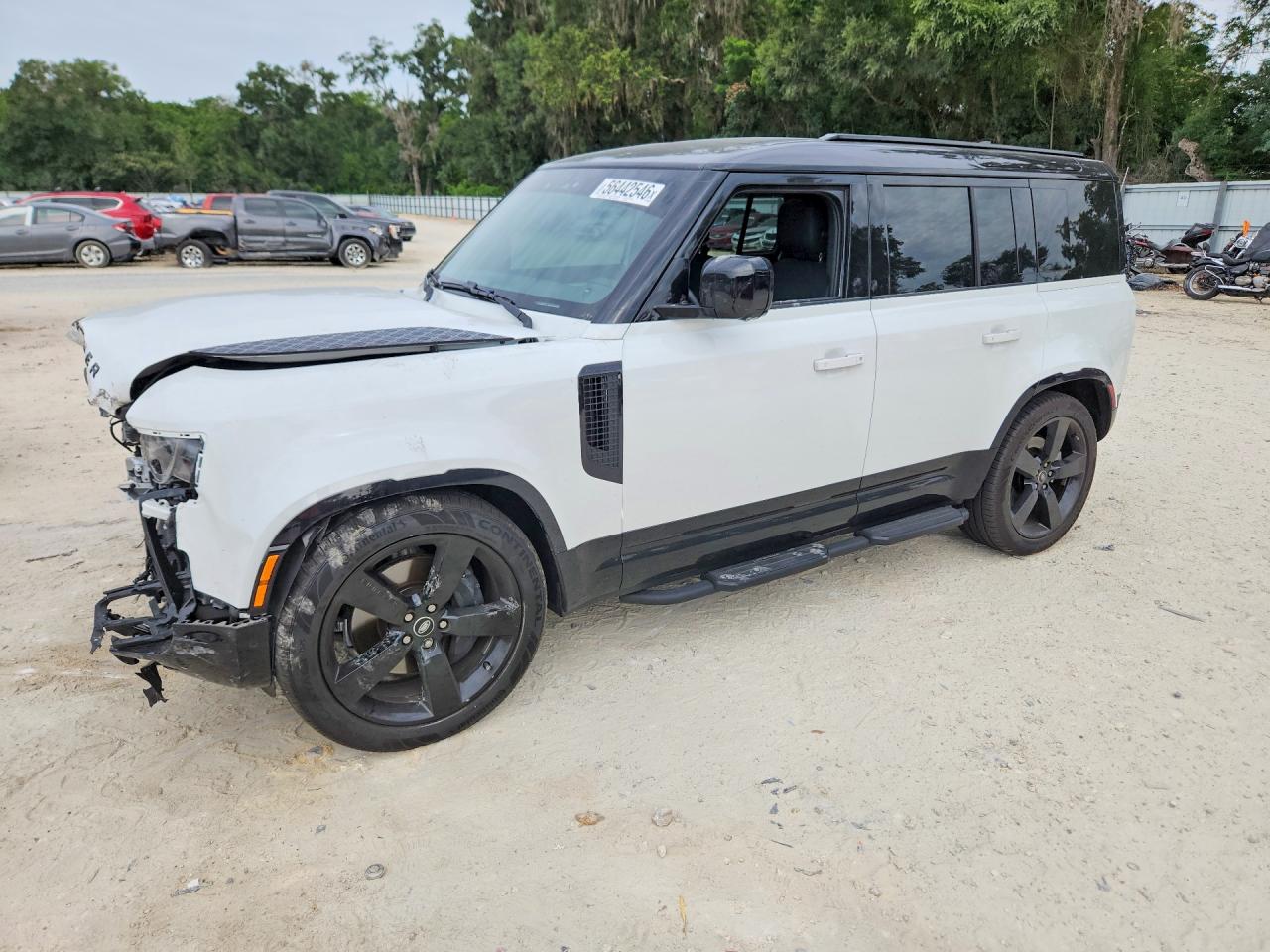2025 LAND ROVER DEFENDER 110 X-DYNAMIC SE