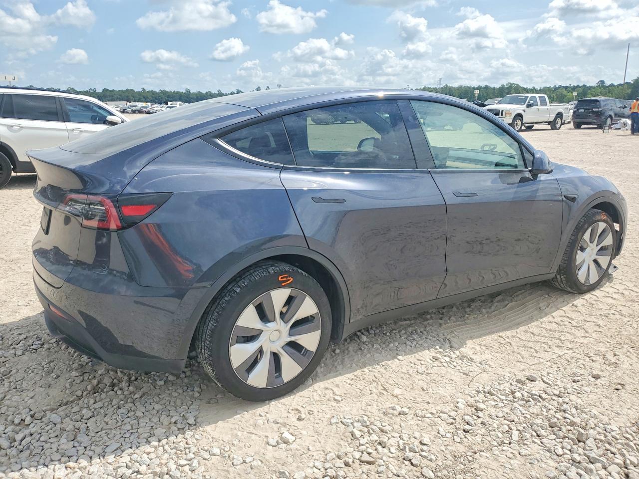 2024 TESLA MODEL Y — снимка 3