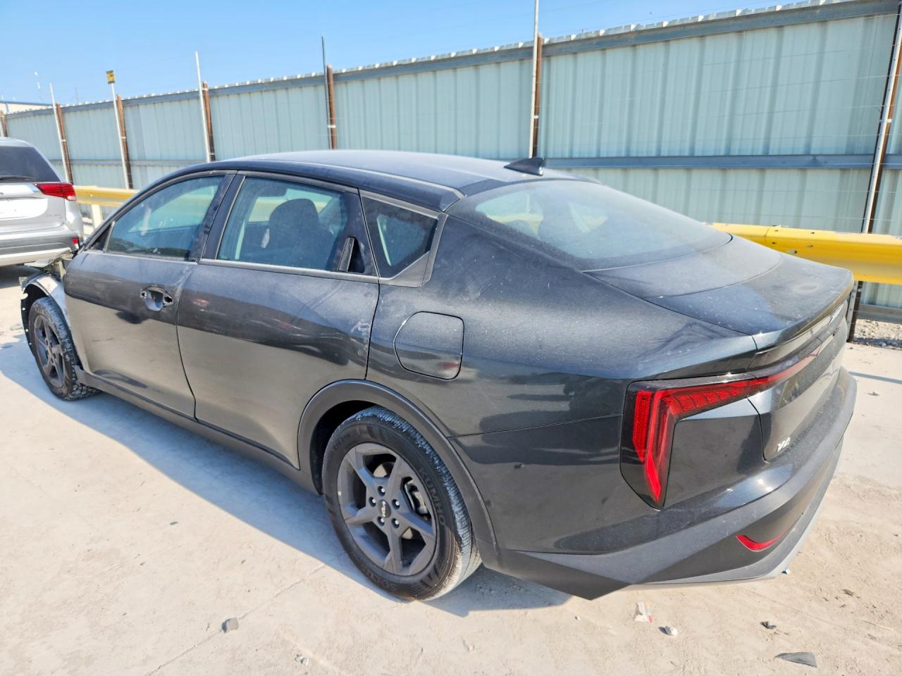 2025 KIA K4 LXS — снимка 2