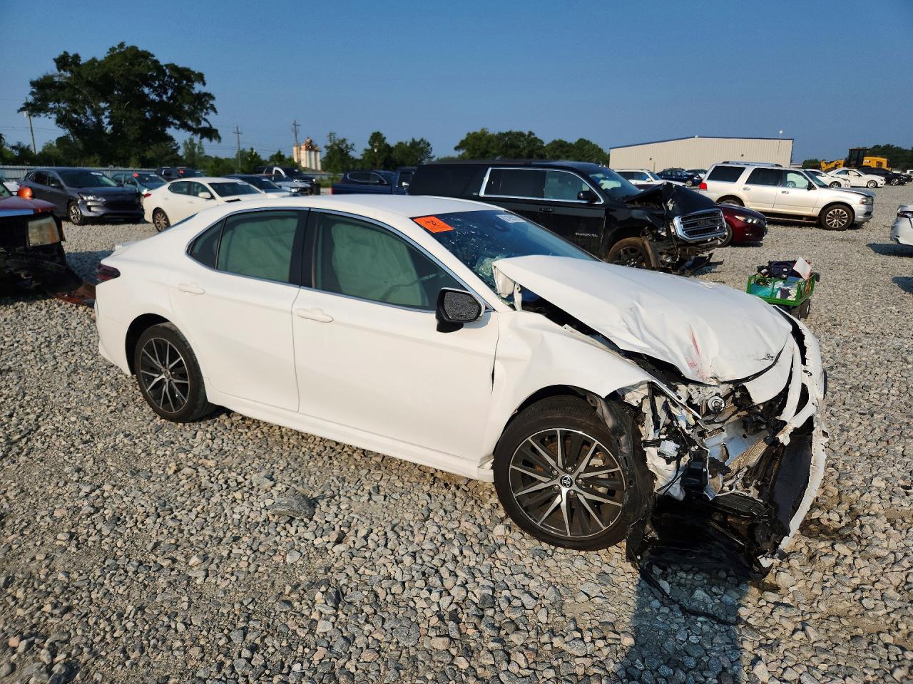 2022 TOYOTA CAMRY SE — снимка 4