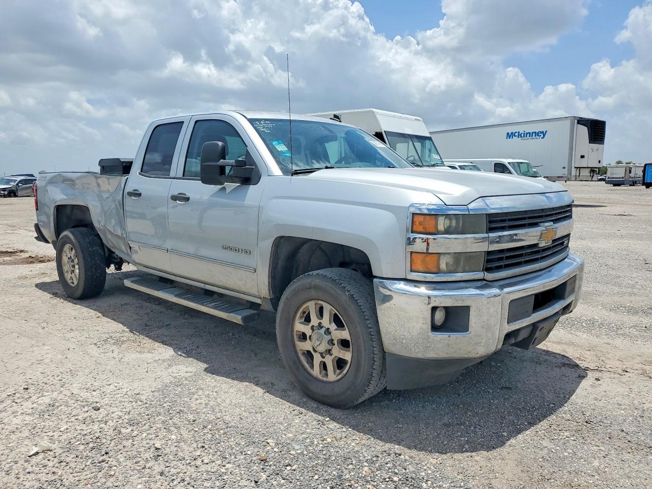 2015 CHEVROLET 2500 4X4 — снимка 4