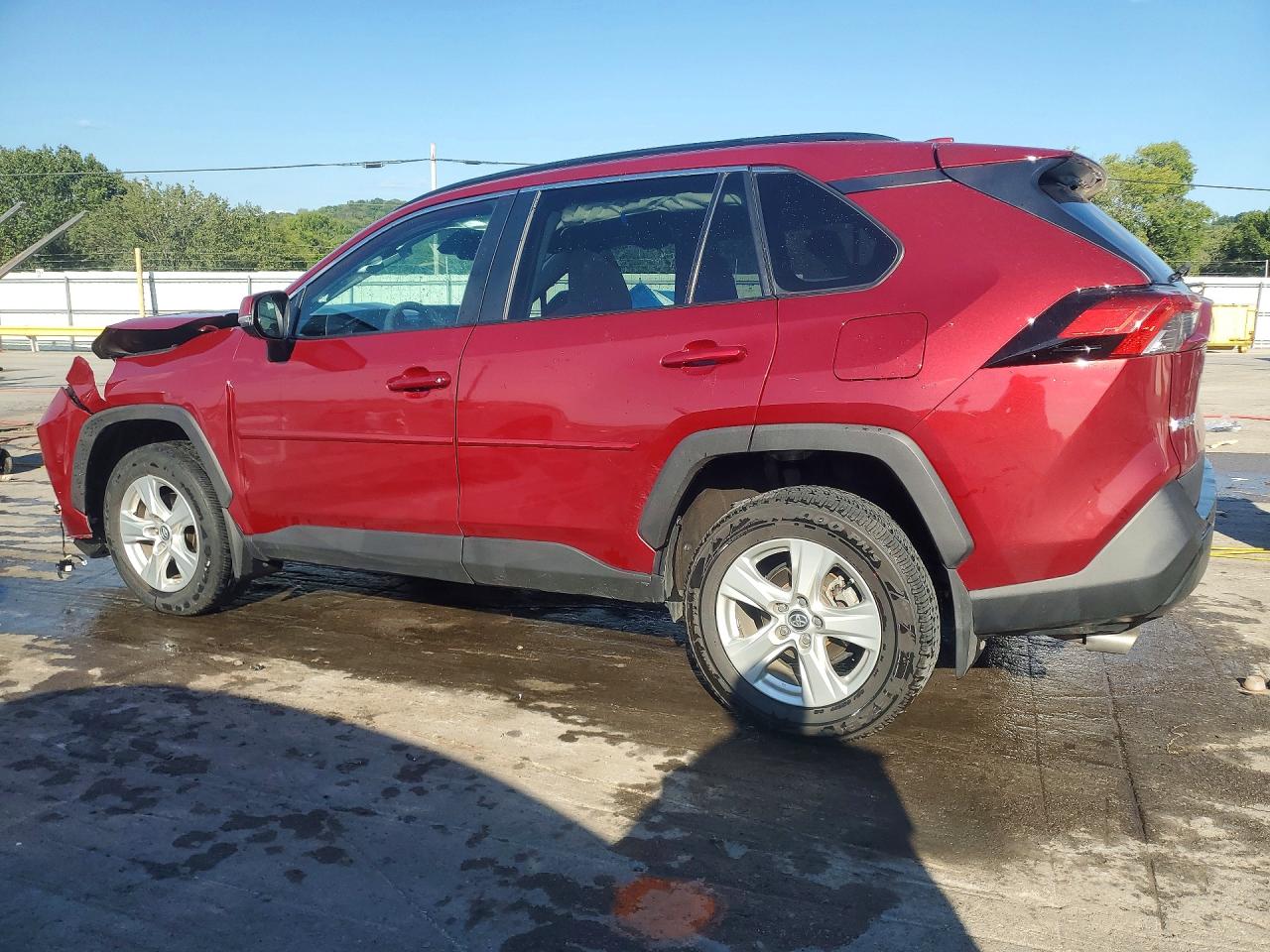 2019 TOYOTA RAV4 XLE — снимка 2