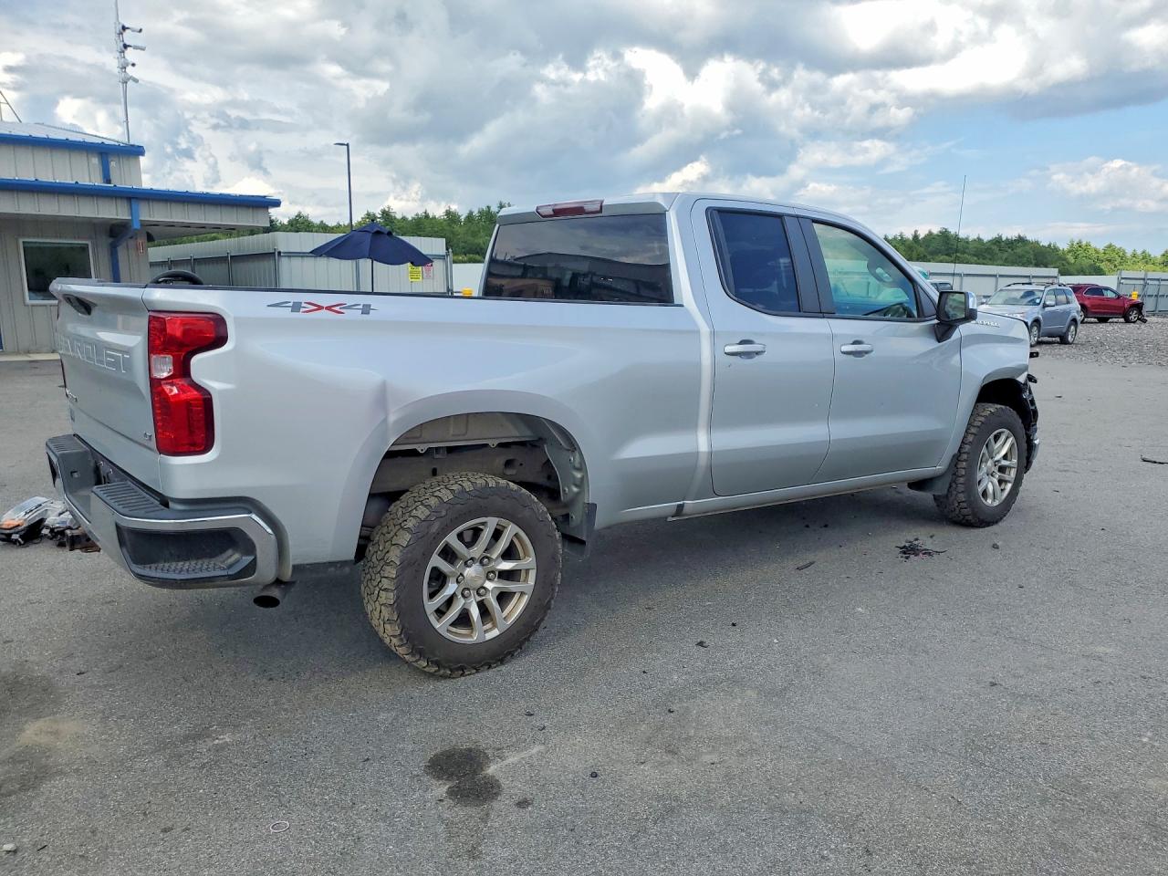 2021 CHEVROLET SILVERADO K1500 LT — снимка 3