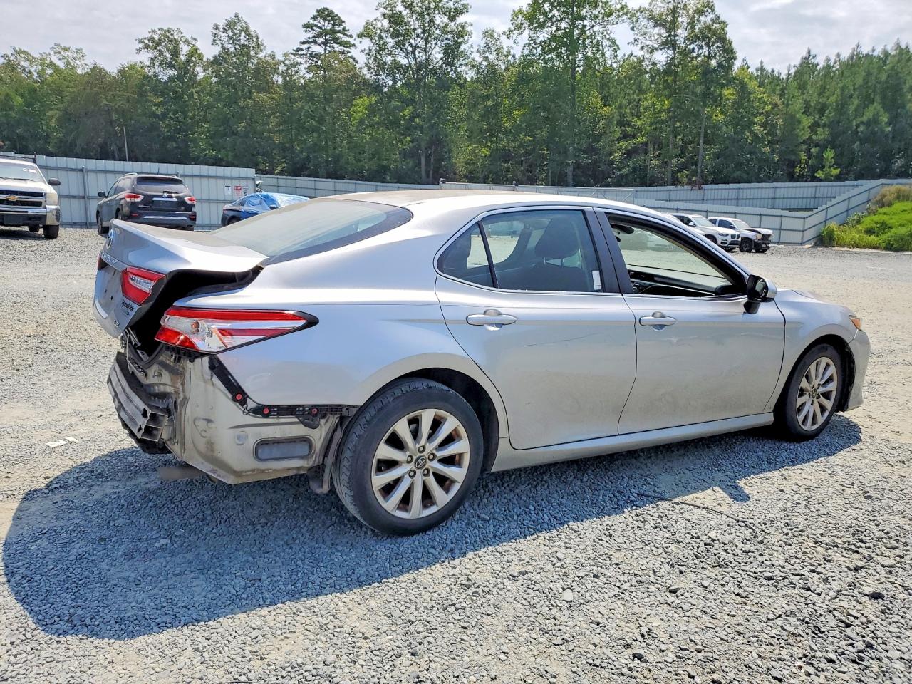 2018 TOYOTA CAMRY LE — снимка 3