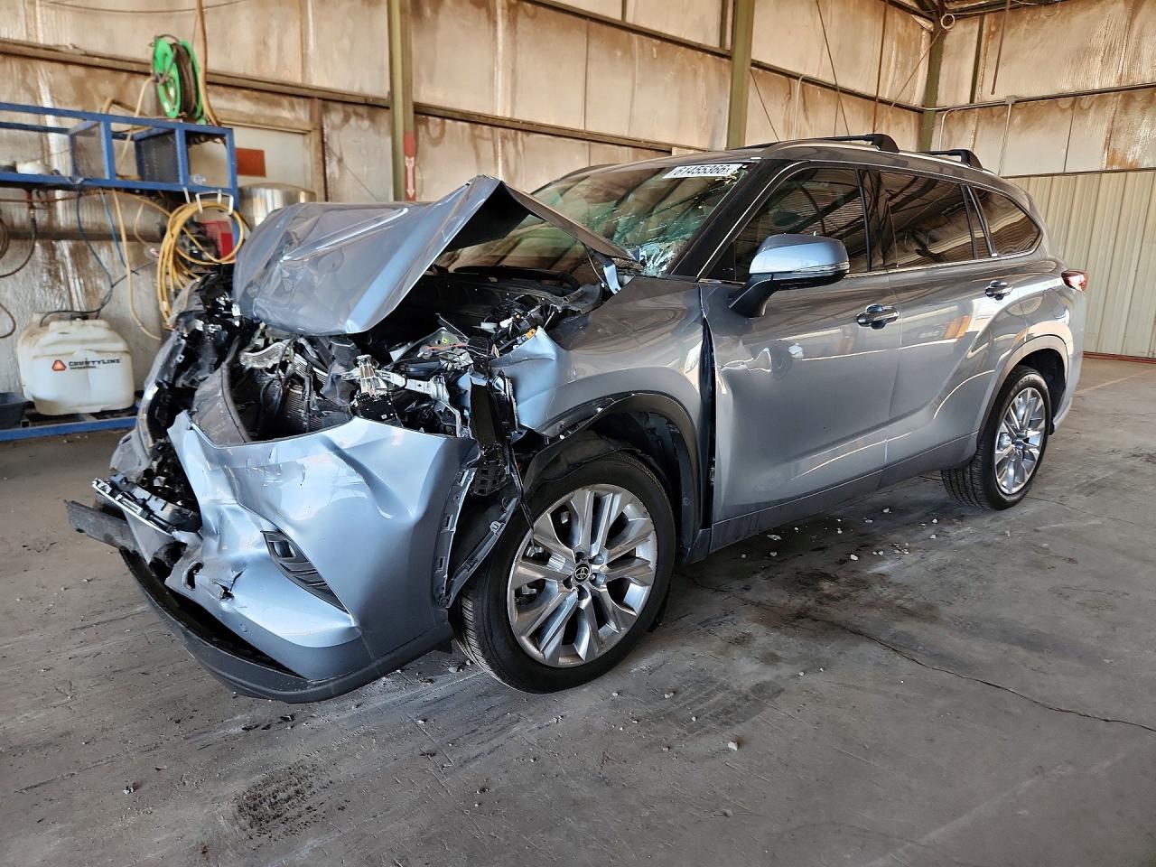 2021 TOYOTA HIGHLANDER LIMITED