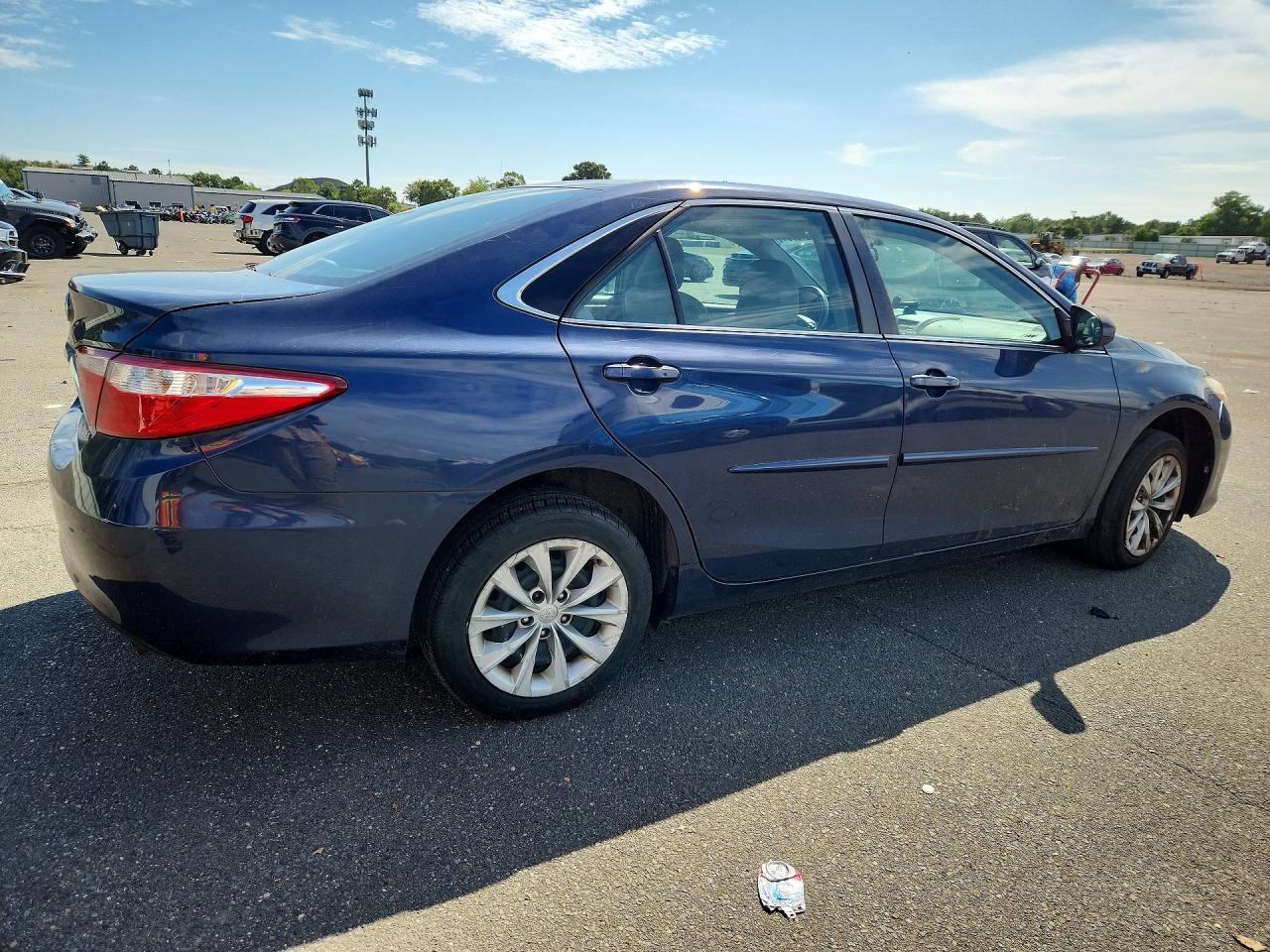 2017 TOYOTA CAMRY LE — снимка 3
