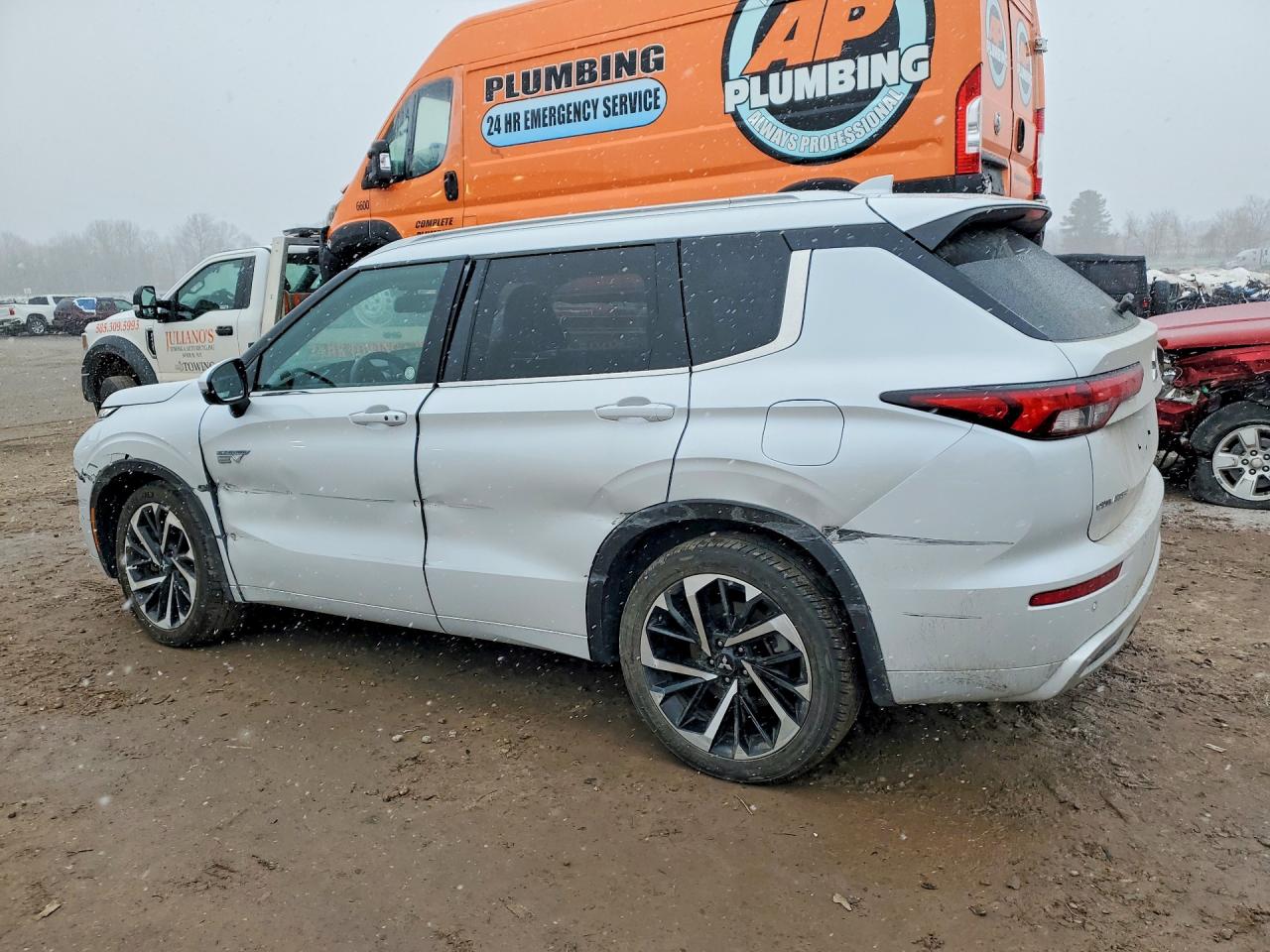 2023 MITSUBISHI OUTLANDER SEL — снимка 2