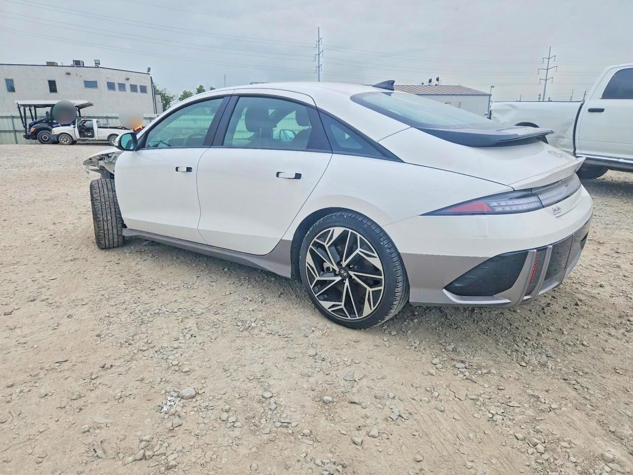 2024 HYUNDAI IONIQ 6 SEL — снимка 2