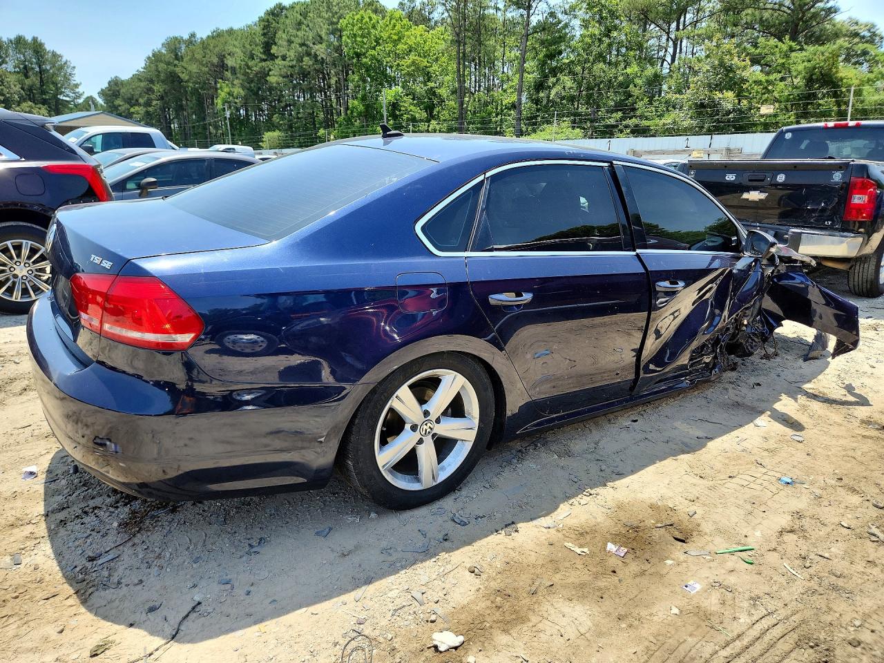 2015 VOLKSWAGEN PASSAT SE — снимка 3