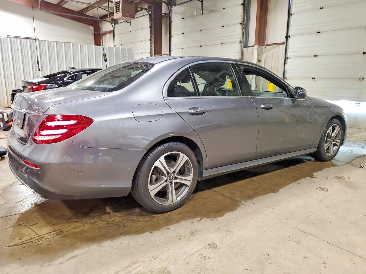 2019 MERCEDES-BENZ E 300 4MATIC — снимка 3