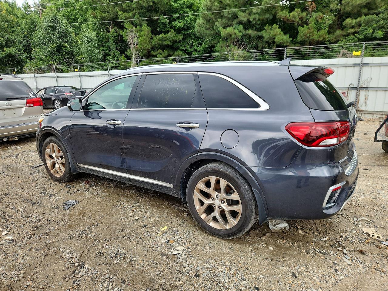 2019 KIA CARNIVAL LX FWD — снимка 2