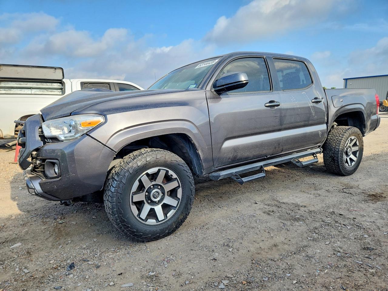 2017 TOYOTA TACOMA SR