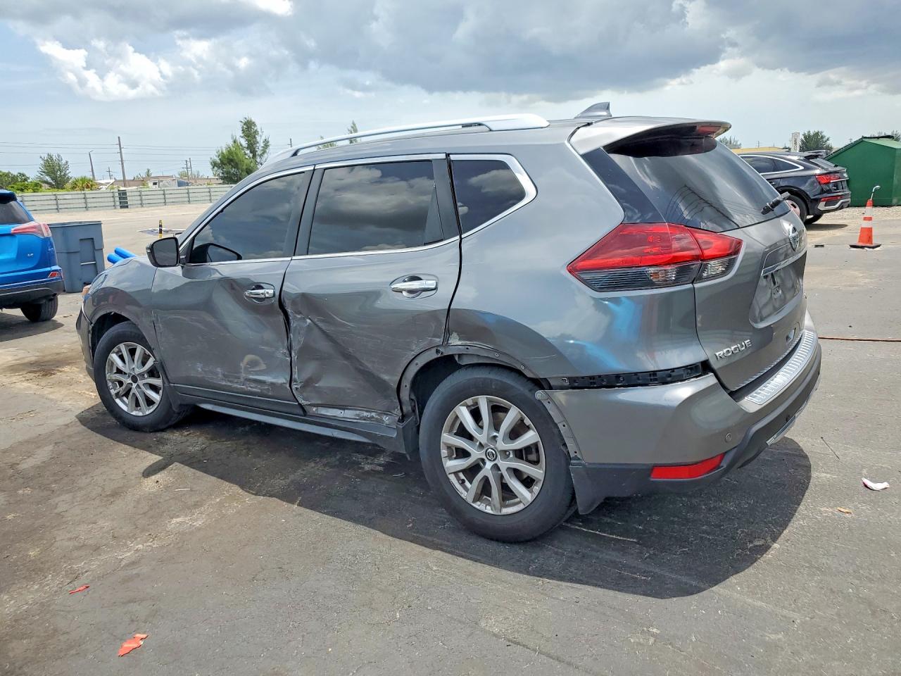 2019 NISSAN ROGUE SV — снимка 2