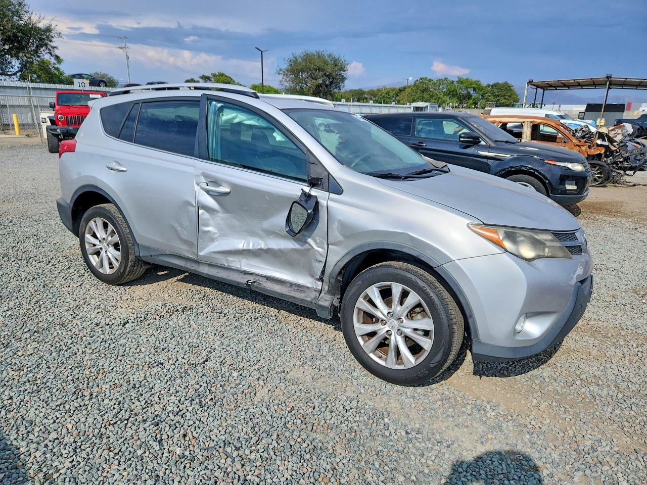 2015 TOYOTA RAV4 LIMITED — снимка 4