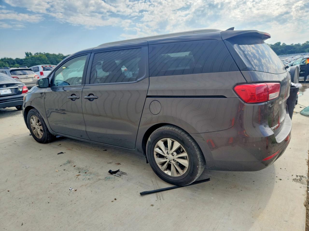 2015 KIA SEDONA LX — снимка 2