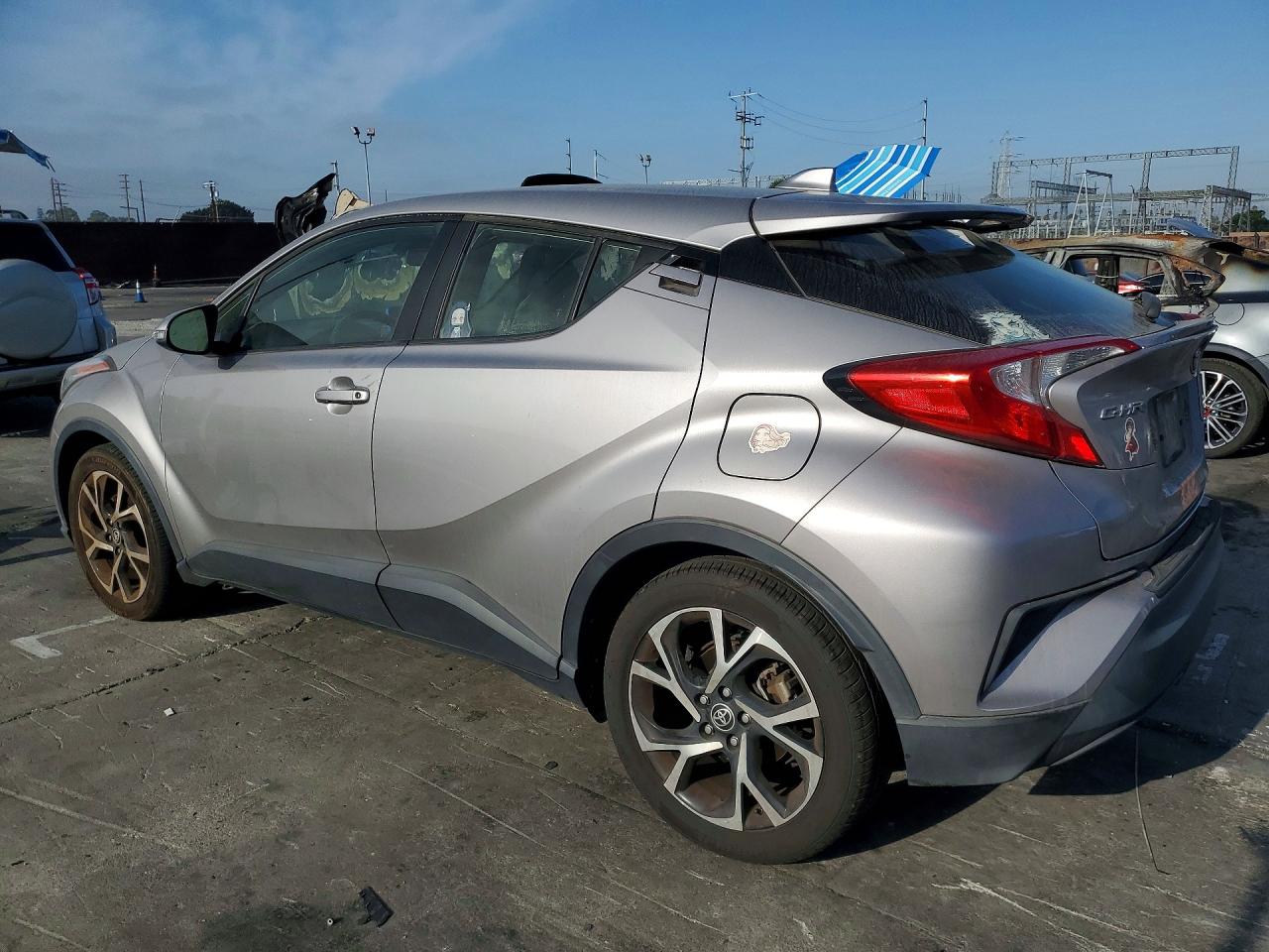 2020 TOYOTA C-HR XLE — снимка 2