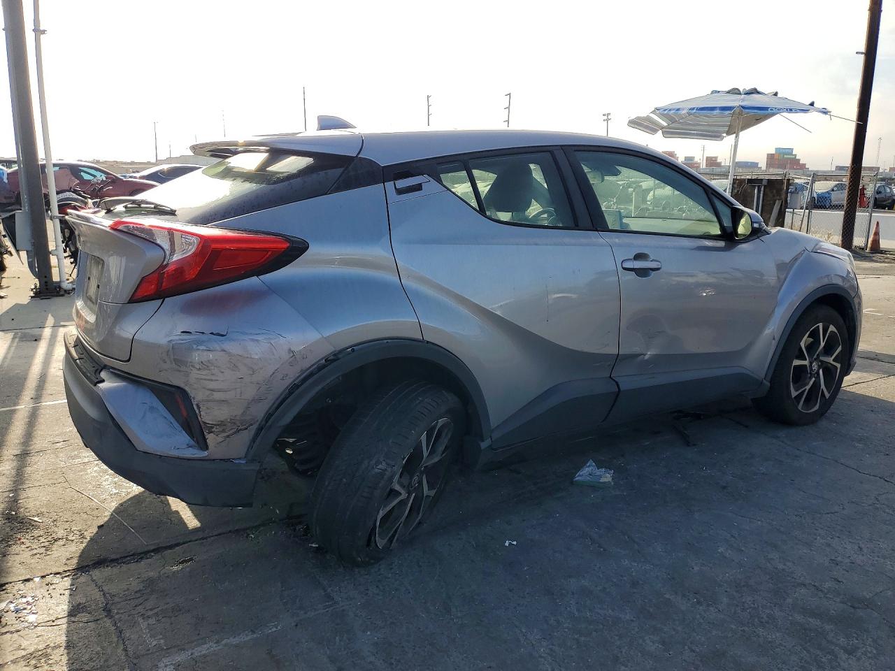 2020 TOYOTA C-HR XLE — снимка 3