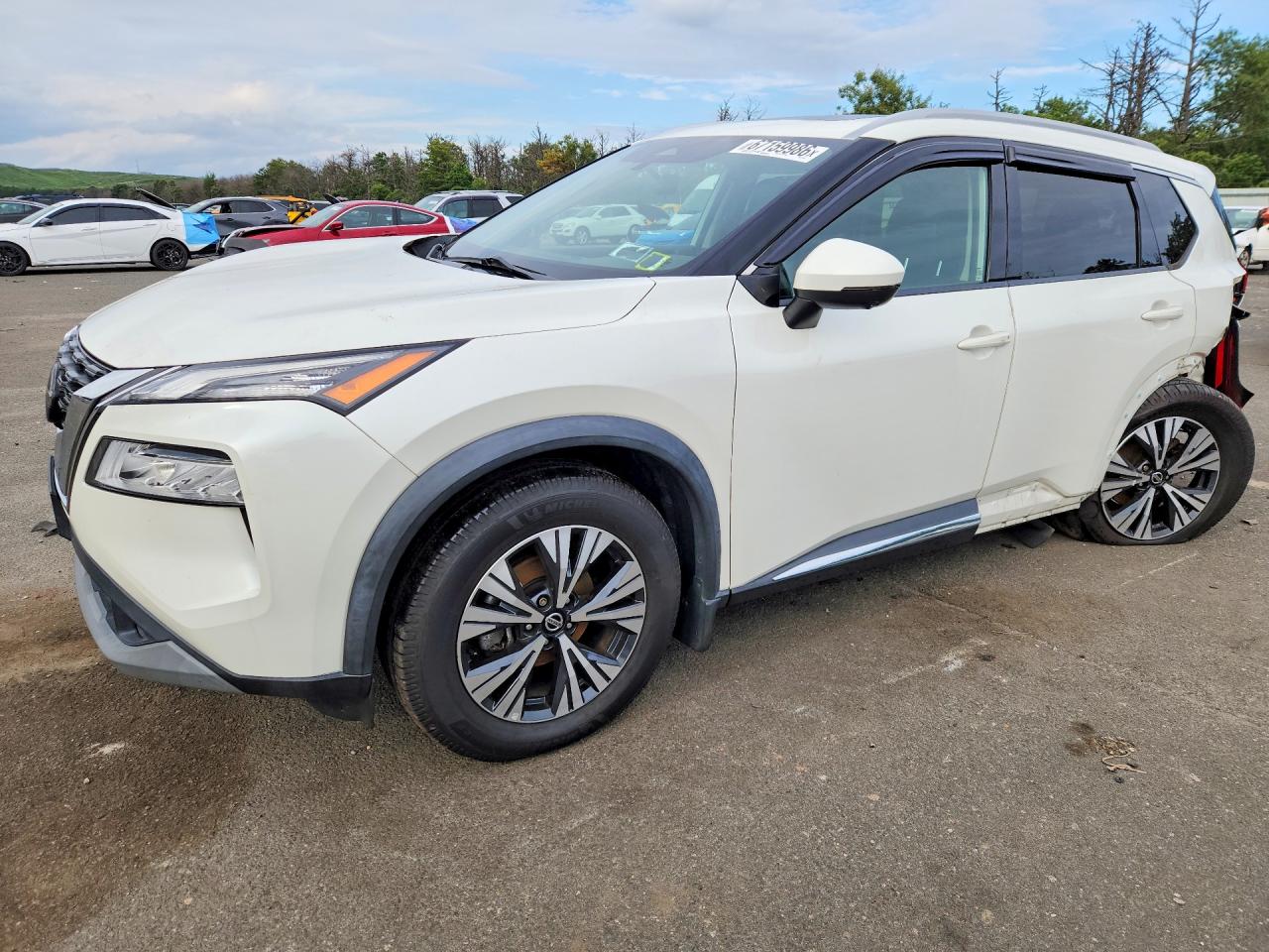 2021 NISSAN ROGUE SV