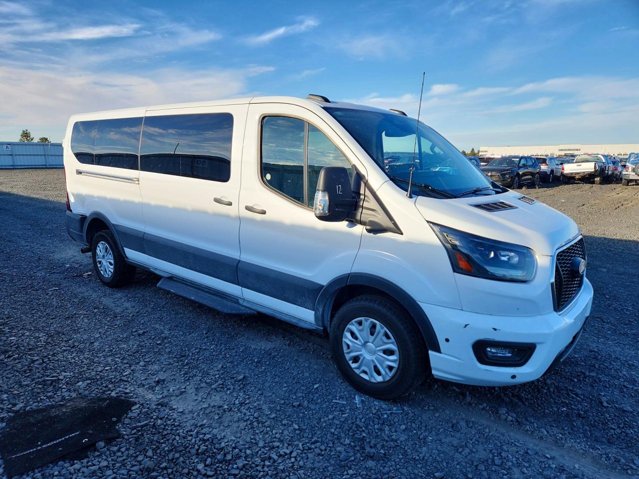 2026 FORD TRANSIT T-350 — photo 4