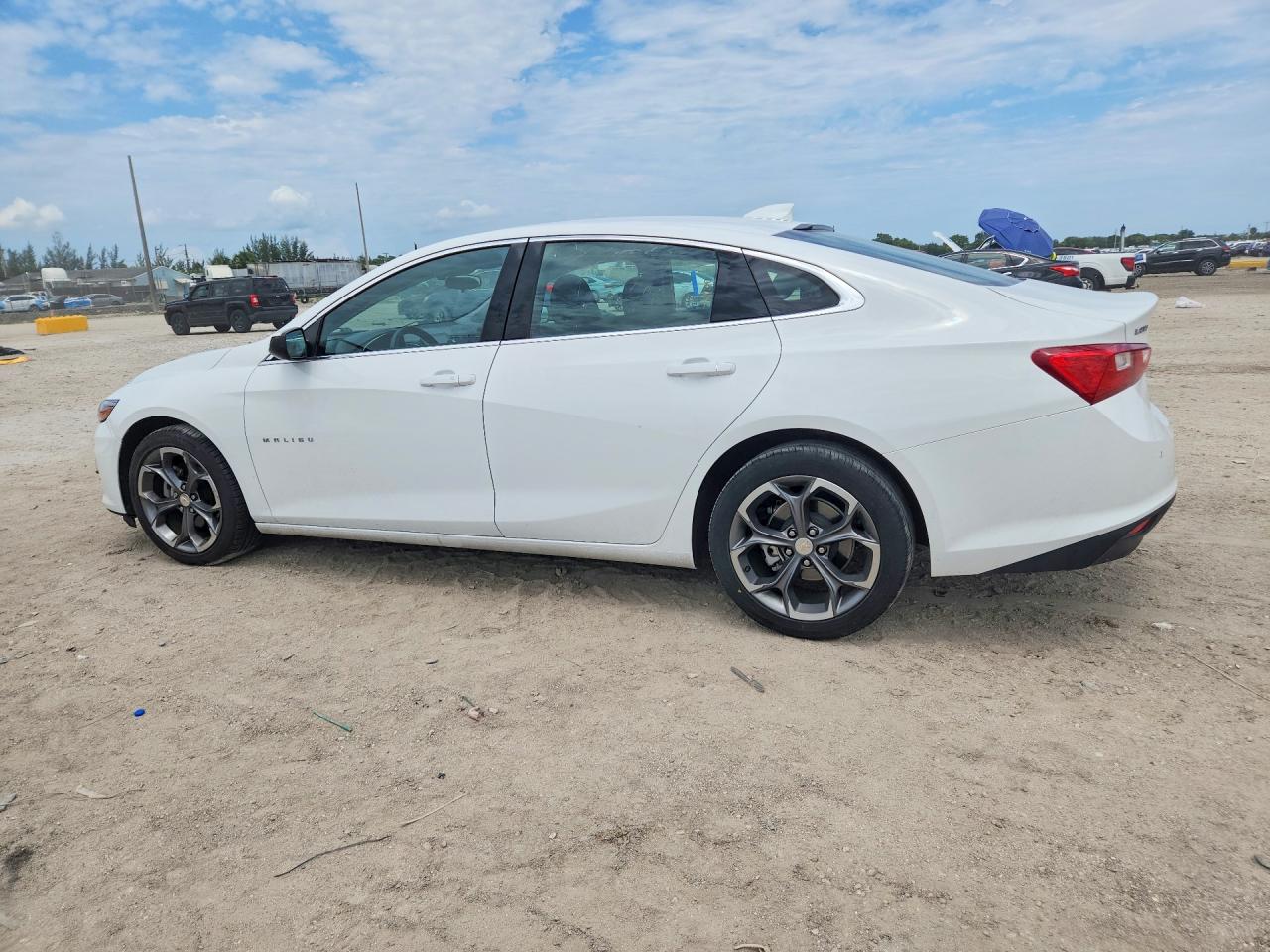 2024 CHEVROLET MALIBU LT — снимка 2