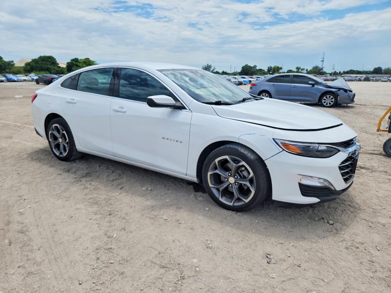 2024 CHEVROLET MALIBU LT — снимка 4