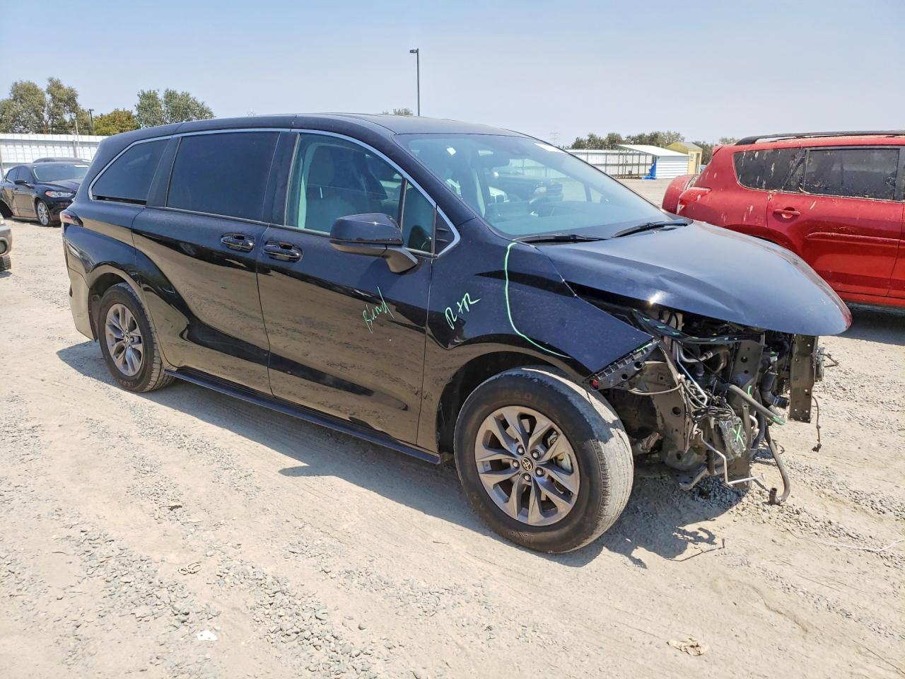 2022 TOYOTA SIENNA LE — снимка 4