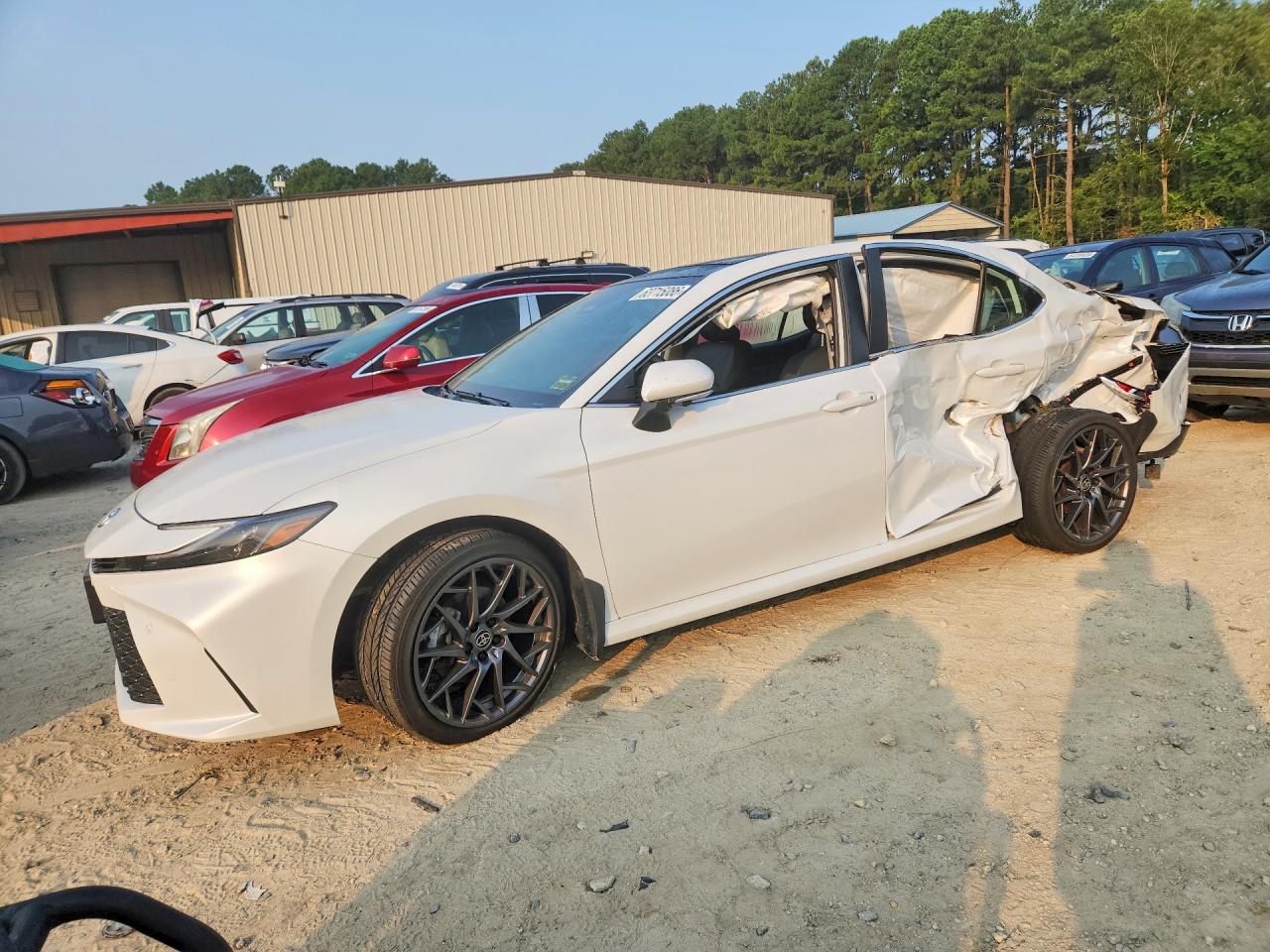 2026 TOYOTA CAMRY XLE