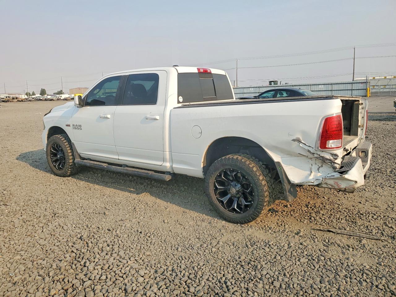 2015 RAM 1500 SPORT — снимка 2
