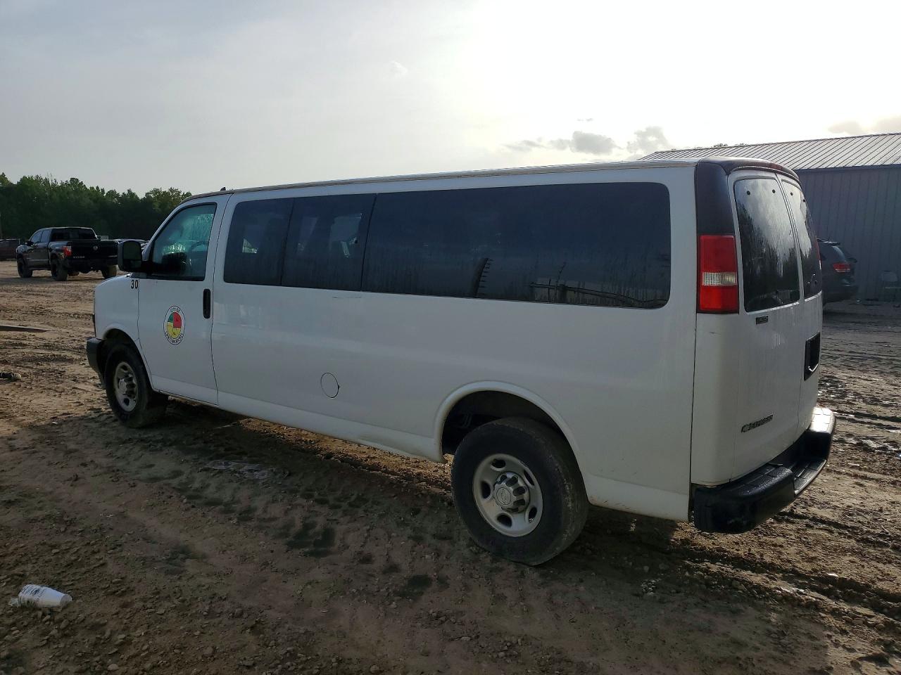 2019 CHEVROLET EXPRESS G3500 LS — снимка 2