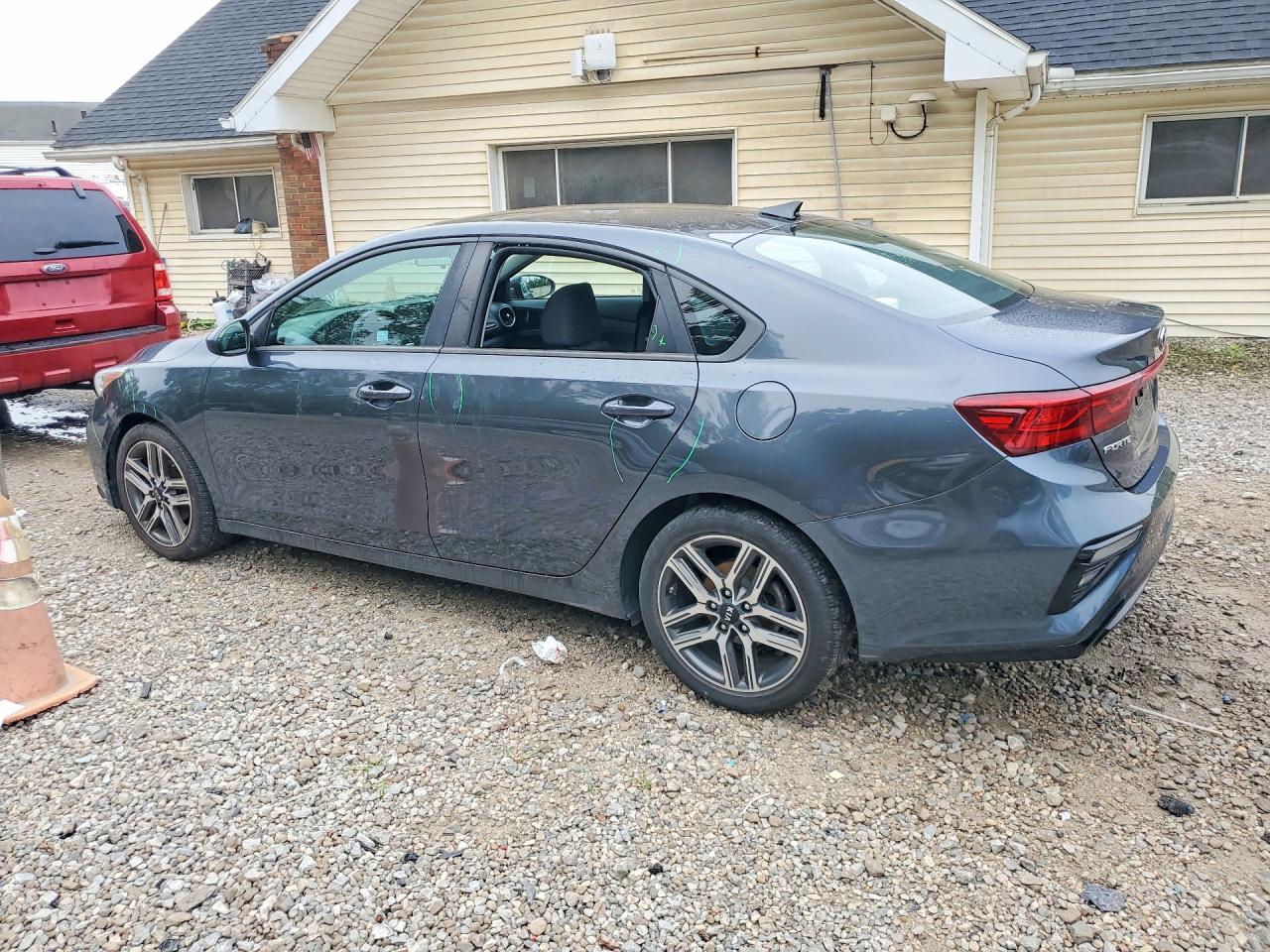 2019 KIA FORTE S — снимка 2