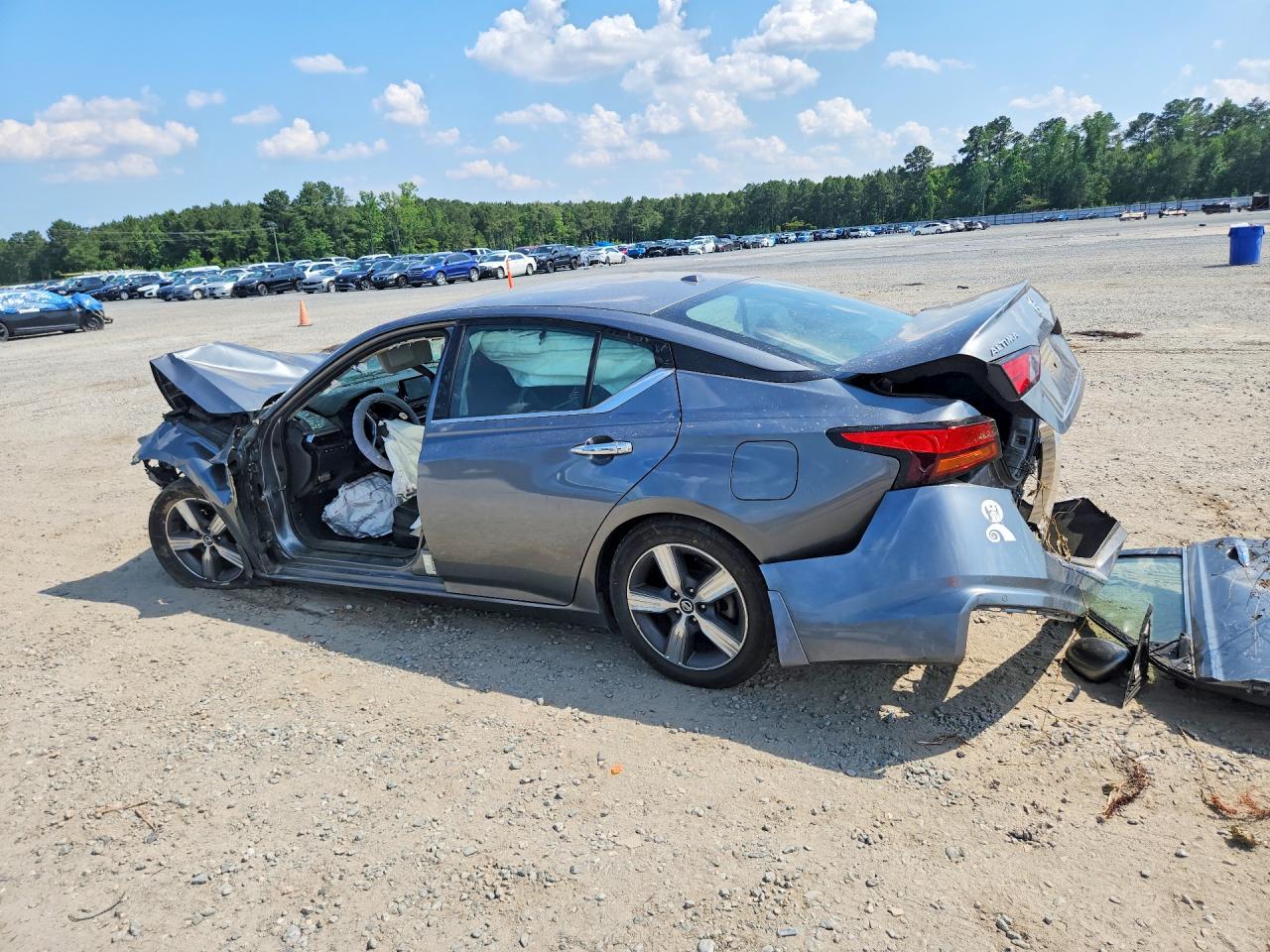 2019 NISSAN ALTIMA SL — снимка 2