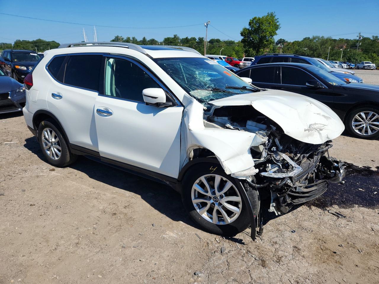 2017 NISSAN ROGUE SV — снимка 4