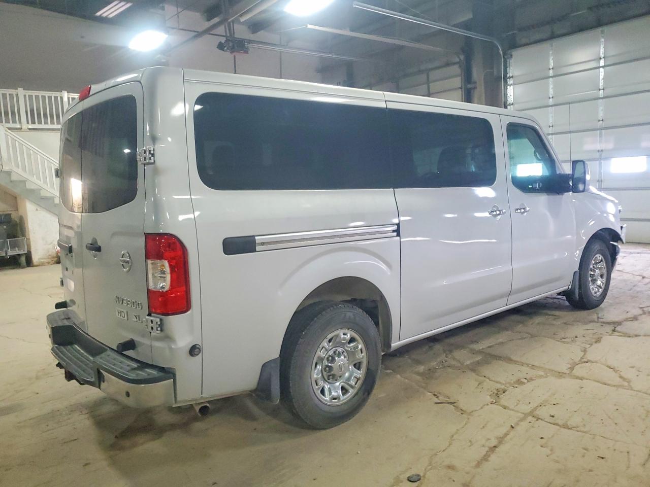 2016 NISSAN NV 3500 HD S 3500 HD SL — снимка 3