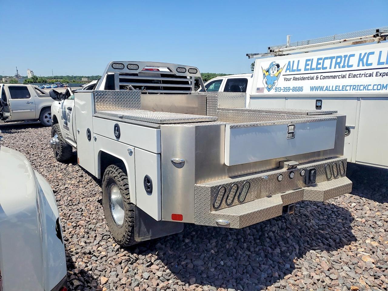 2021 RAM 3500 TRADESMAN — снимка 2