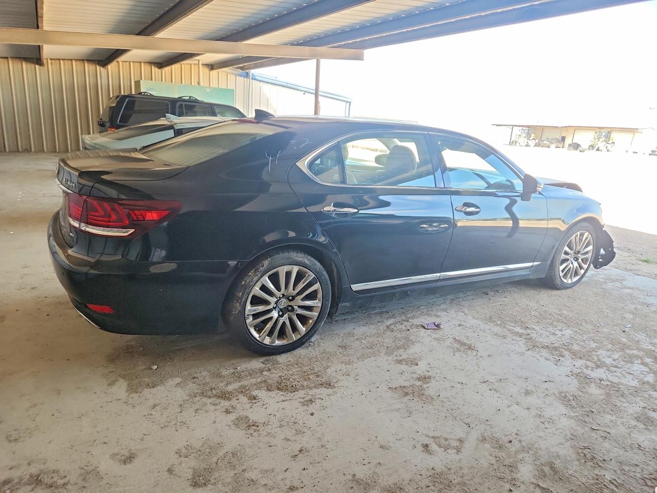 2015 LEXUS LS 460L — снимка 3