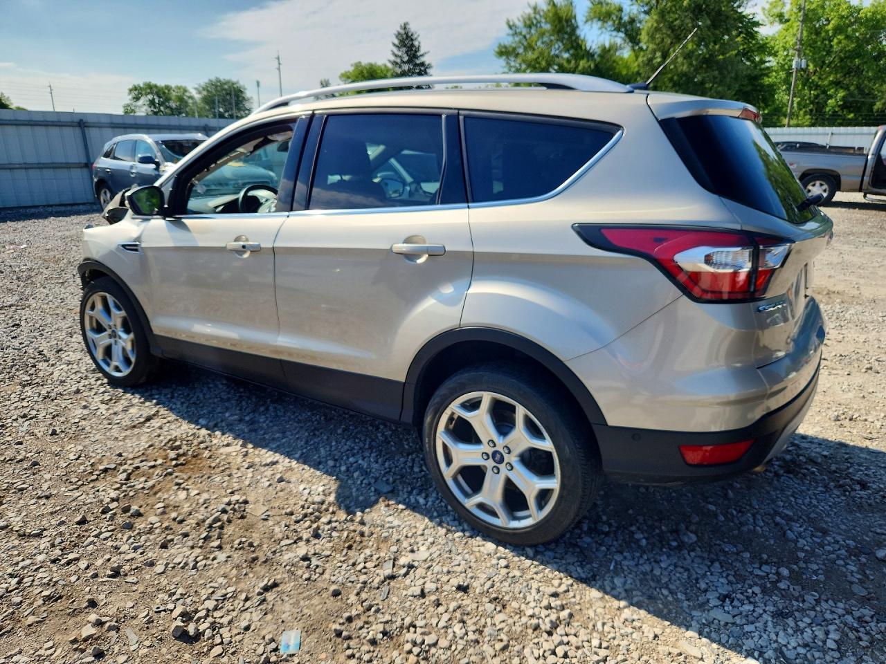 2017 FORD ESCAPE TITANIUM — снимка 2