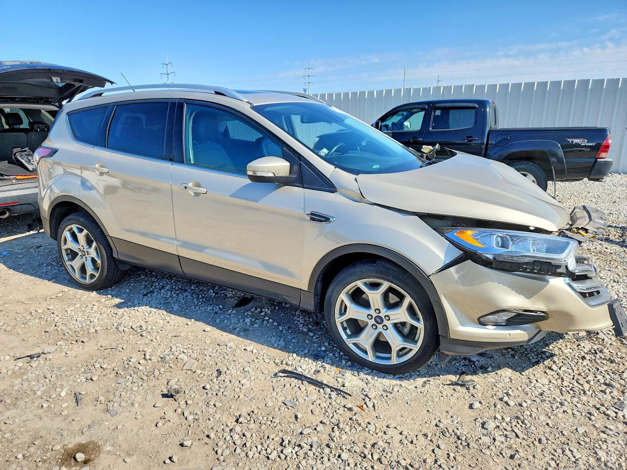 2017 FORD ESCAPE TITANIUM — снимка 4