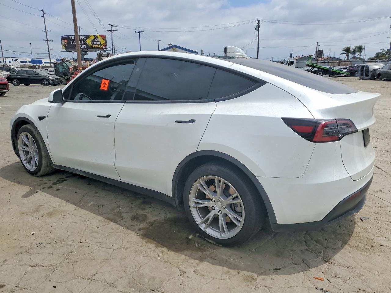 2024 TESLA MODEL Y — снимка 2