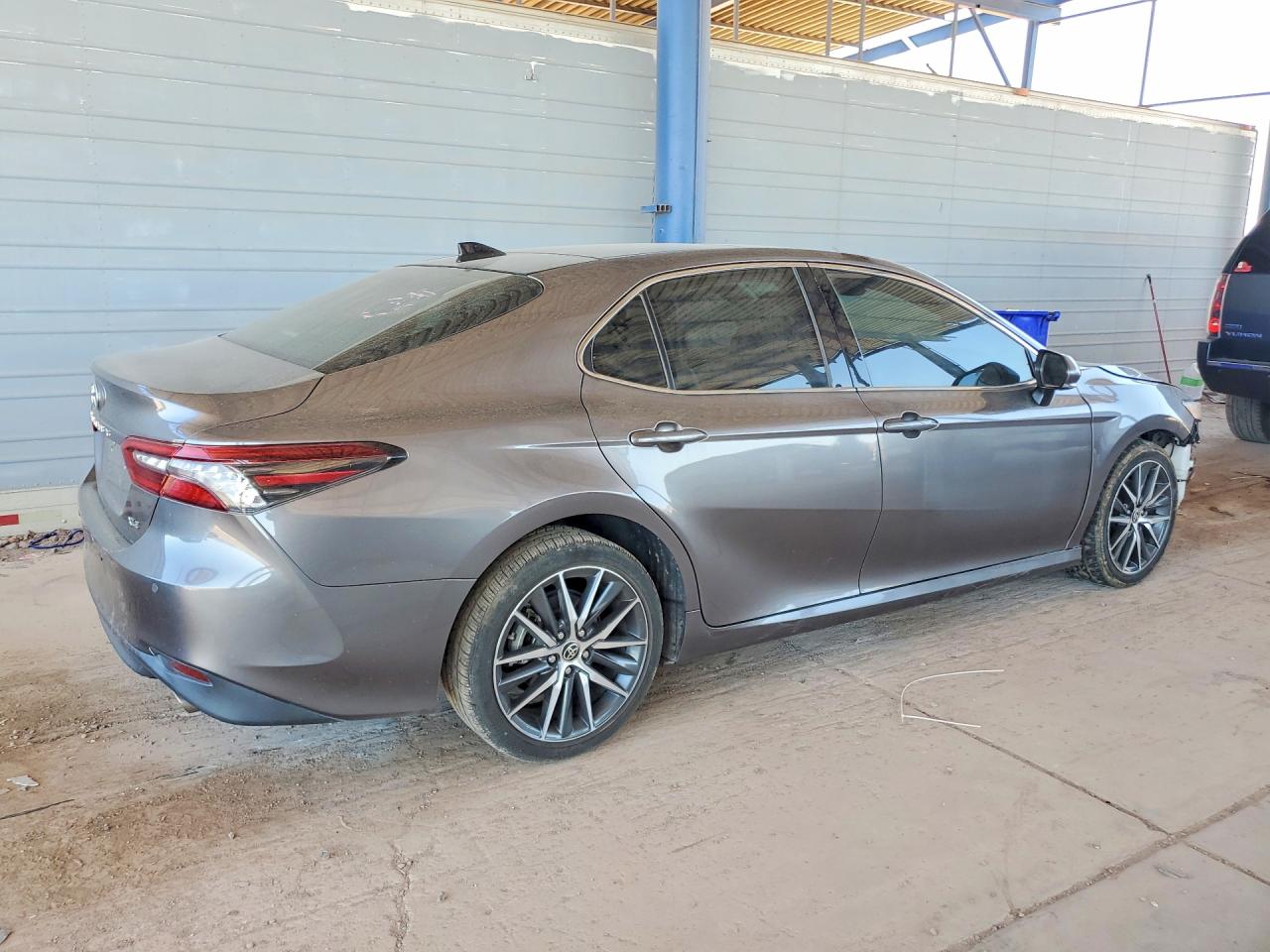 2021 TOYOTA CAMRY XLE — снимка 3