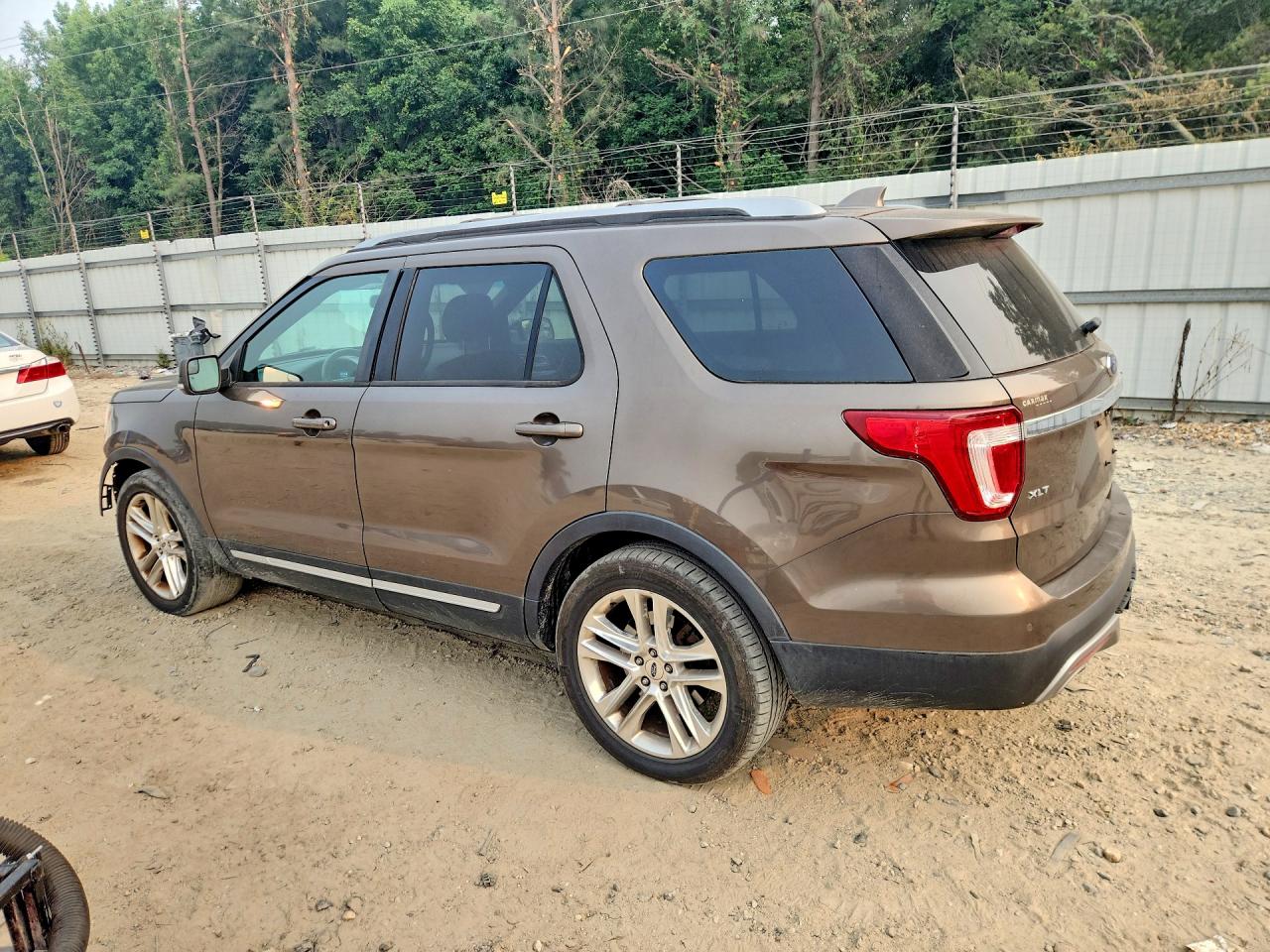 2016 FORD EXPLORER XLT — снимка 2
