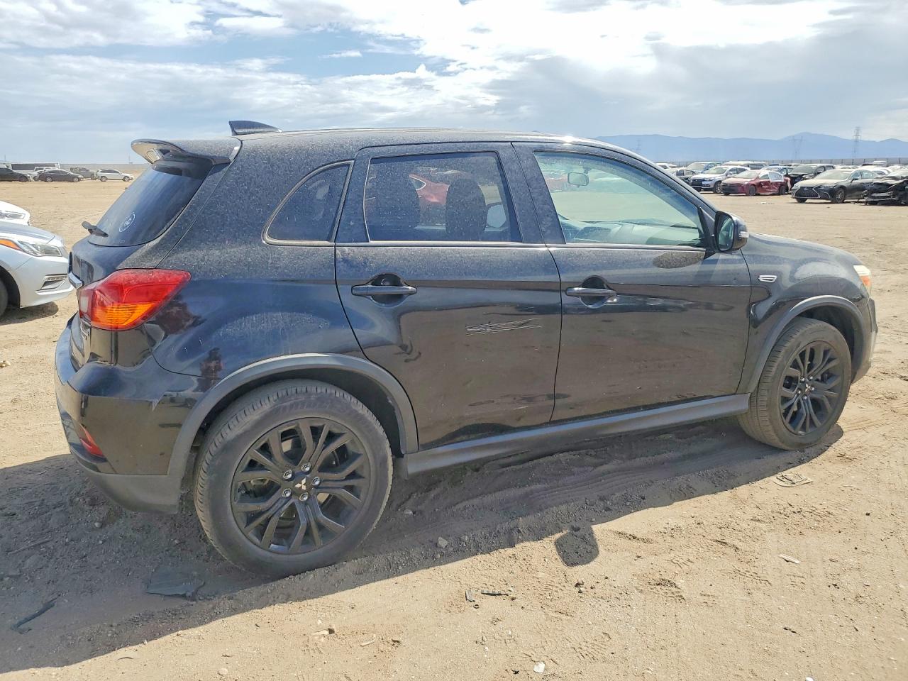 2019 MITSUBISHI OUTLANDER SPORT ES — снимка 3