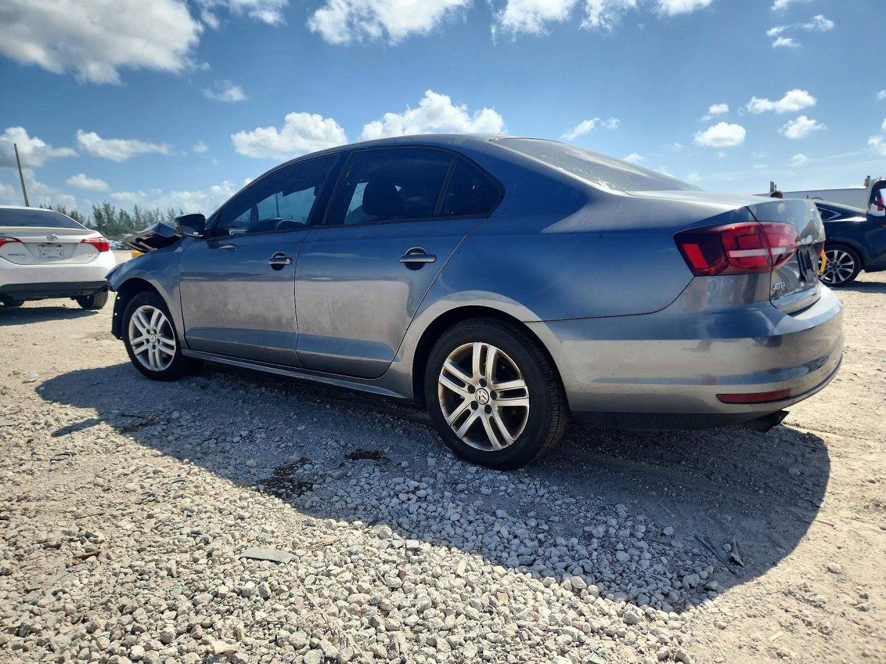 2018 VOLKSWAGEN JETTA S — снимка 2