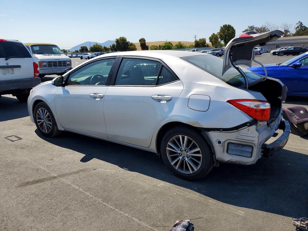 2015 TOYOTA COROLLA LE PLUS — снимка 2