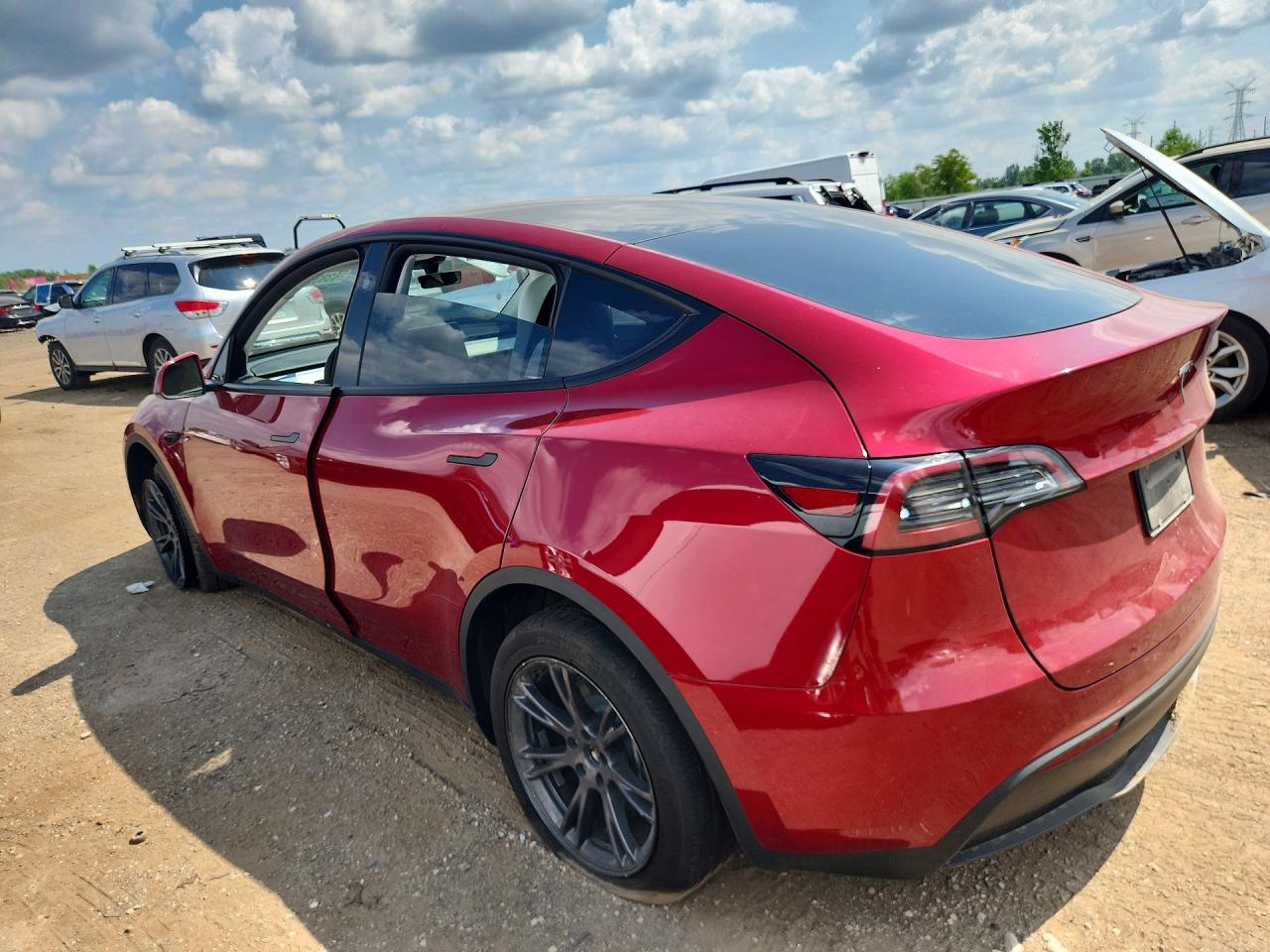 2025 TESLA MODEL Y — снимка 2