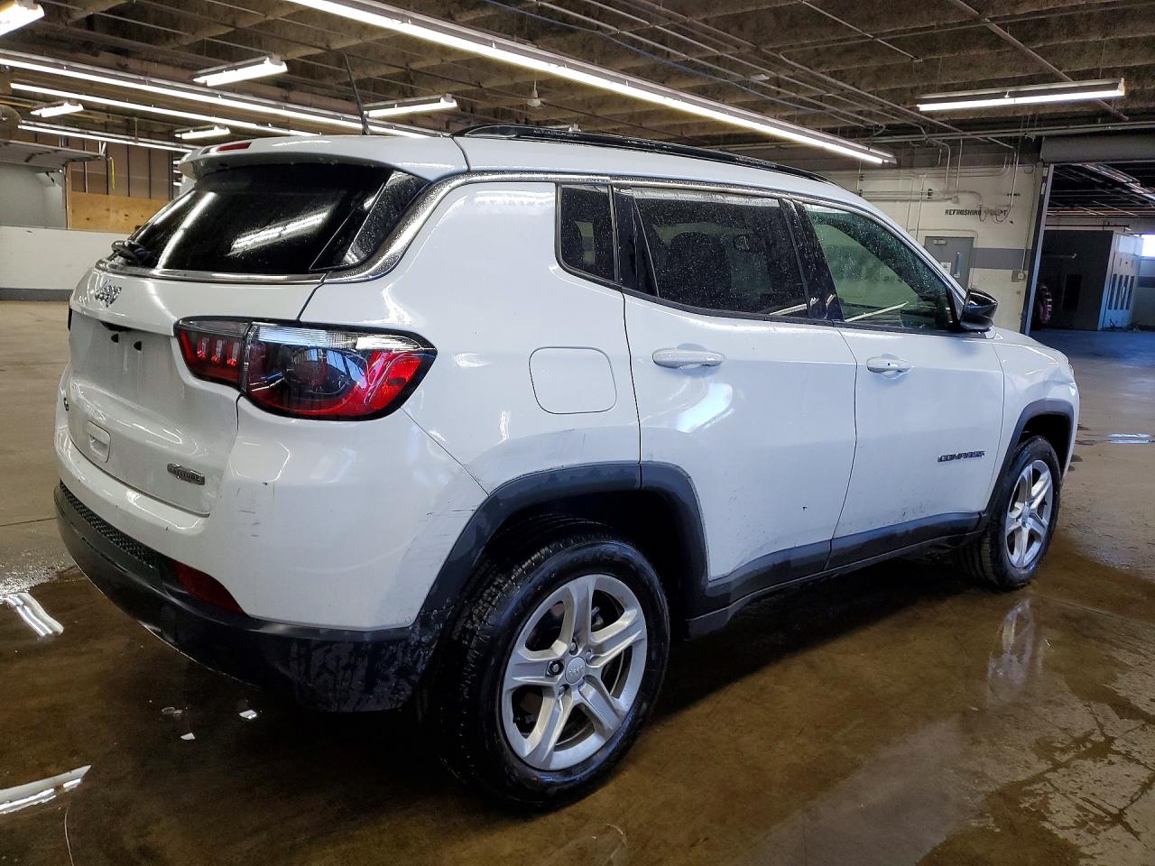 2023 JEEP COMPASS LATITUDE — снимка 3