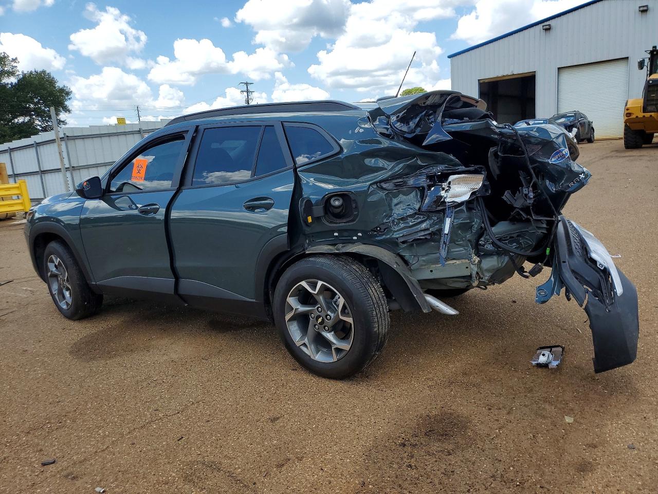 2025 CHEVROLET TRAX 1LT — снимка 2