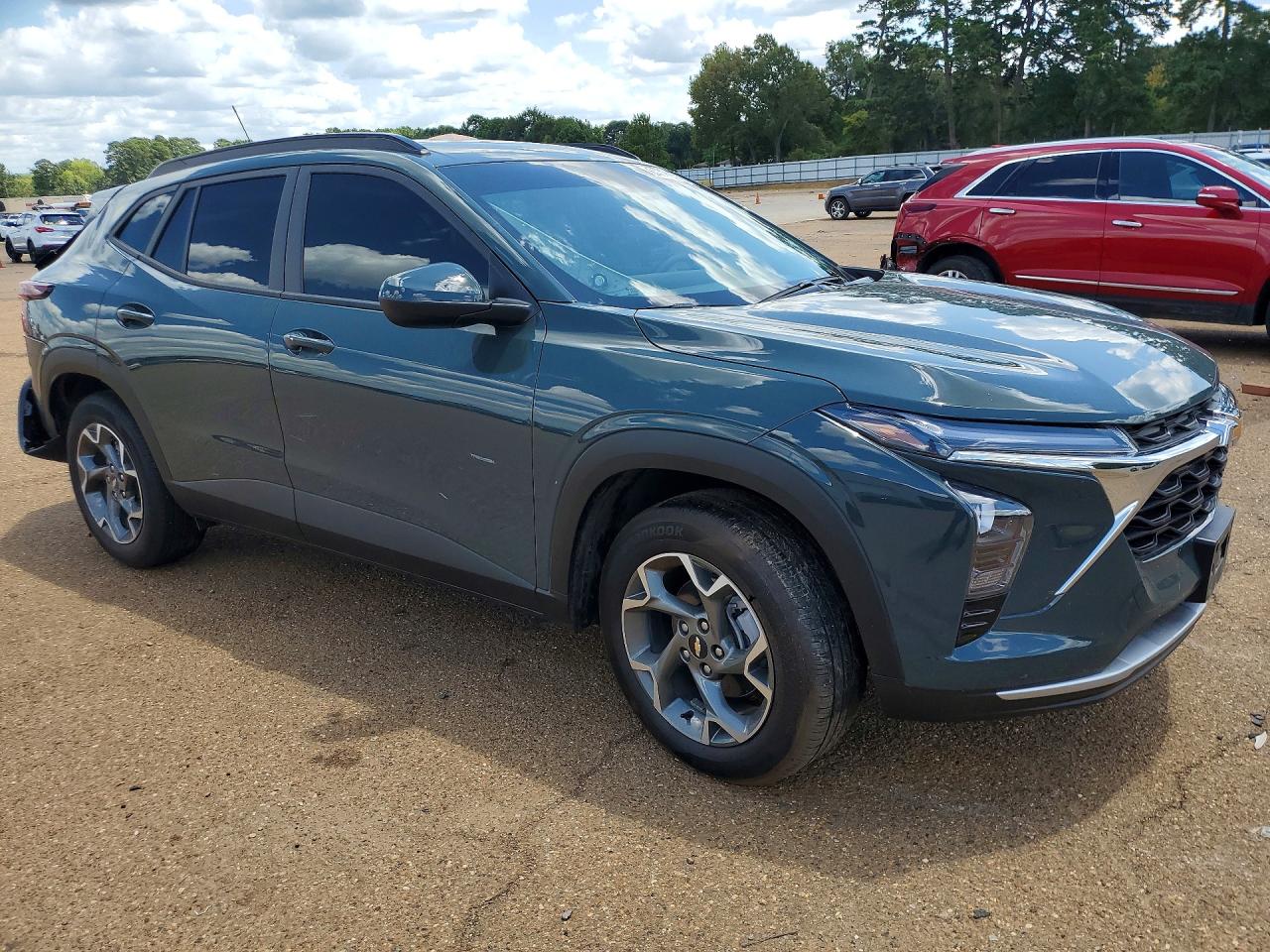 2025 CHEVROLET TRAX 1LT — снимка 4