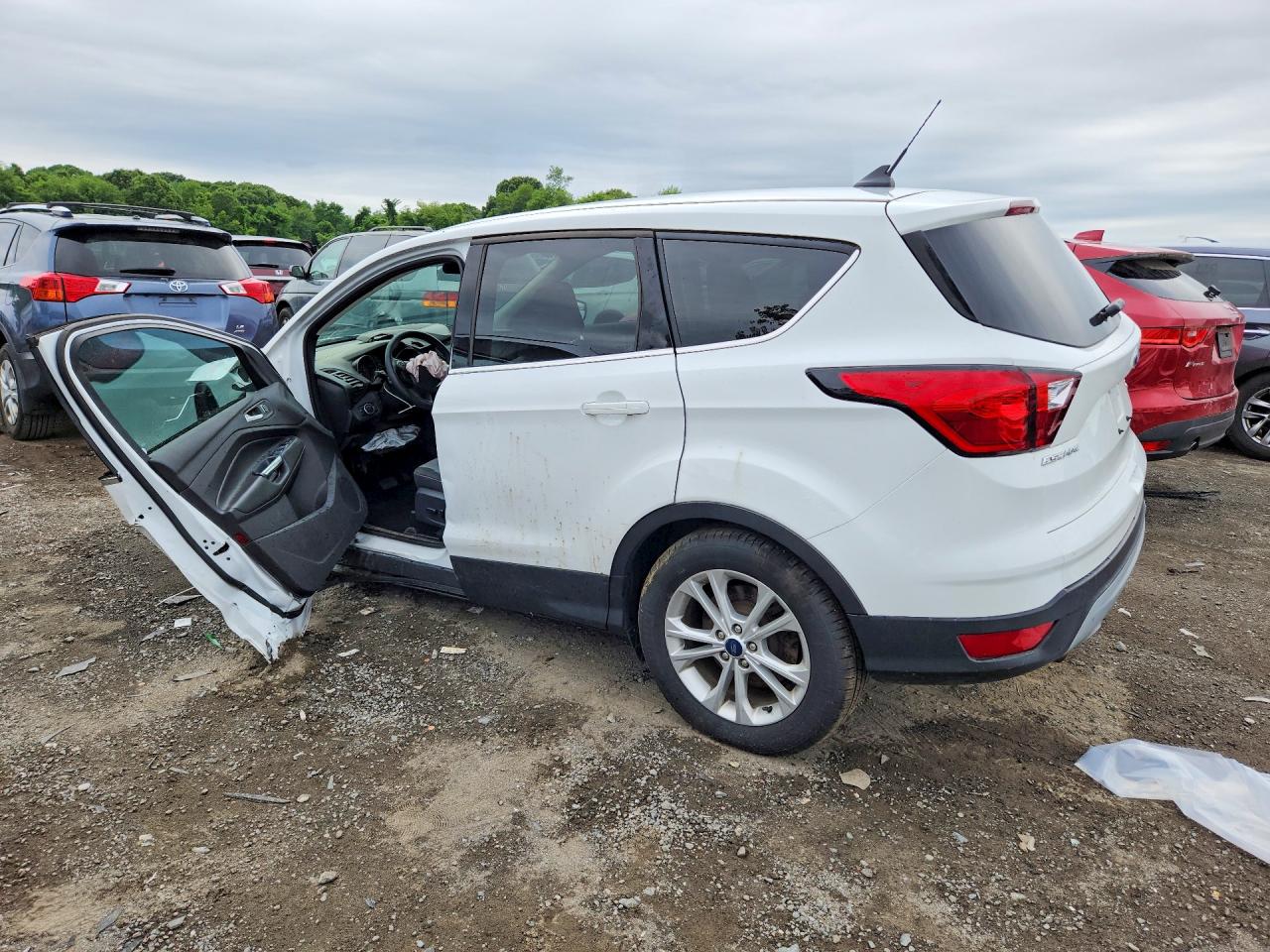 2019 FORD ESCAPE SE — снимка 2