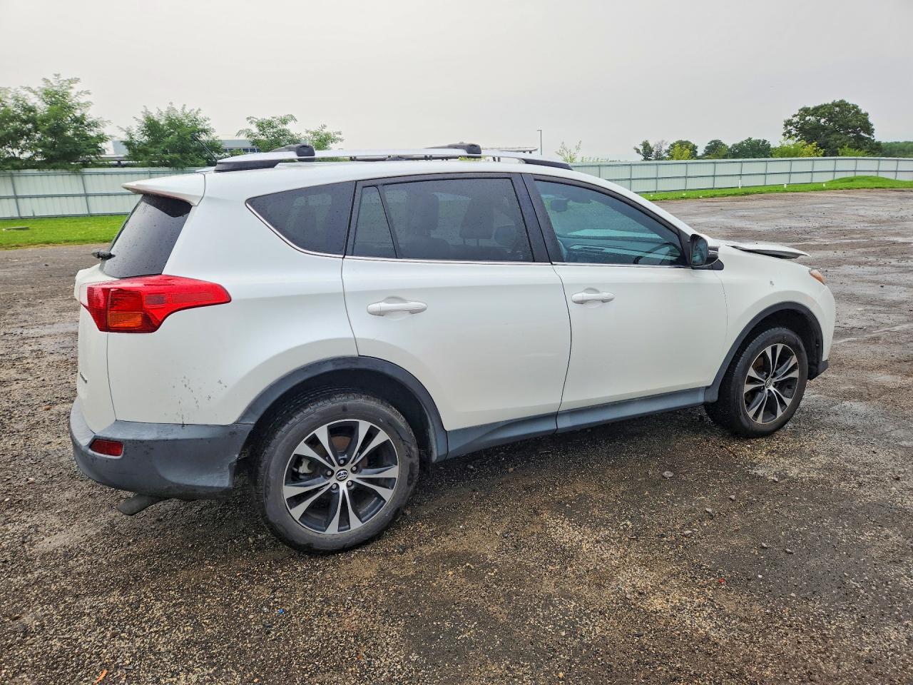 2015 TOYOTA RAV4 LIMITED — снимка 3